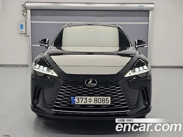Фотография автомобиля — Lexus RX