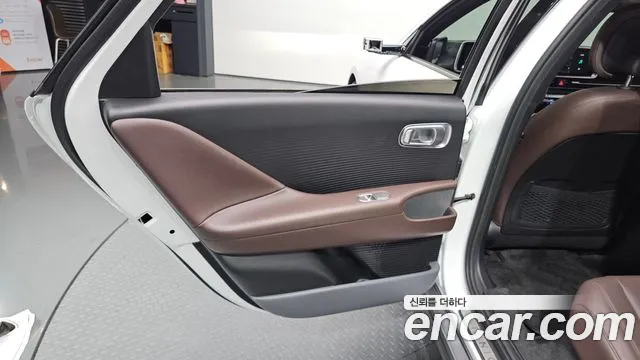 Hyundai Ioniq 6 — Фото автомобиля 14