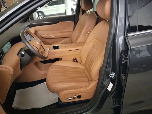 Dongfeng Aeolus L8 — Фото автомобиля 14