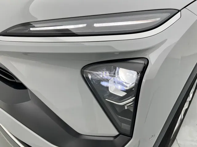 Nio ES6 — Фото автомобиля 25
