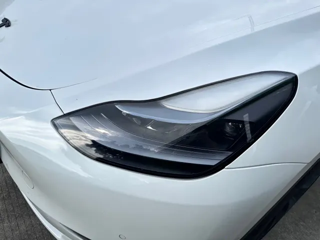 Tesla Model Y — Фото автомобиля 5