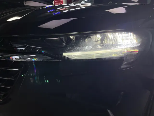Buick Envision Plus — Фото автомобиля 12