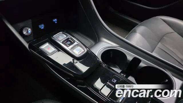 Hyundai Sonata — Фото автомобиля 12