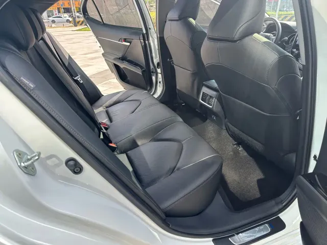 Toyota Camry — Фото автомобиля 11