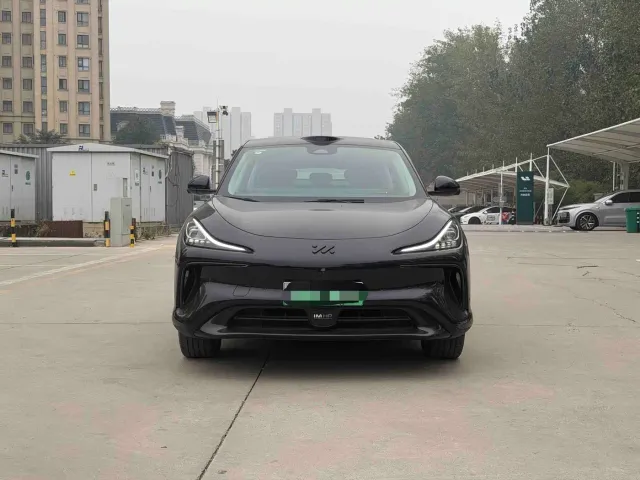 IM Motors LS6 — Фото автомобиля 2