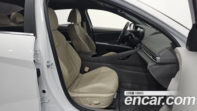 Hyundai Avante CN7 — Фото автомобиля 15