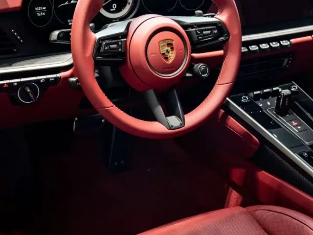 Porsche 911 — Фото автомобиля 6