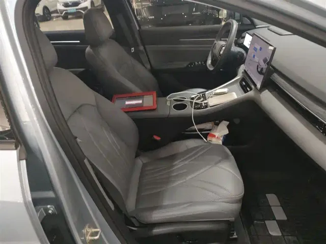 Geely Galaxy L6 — Фото автомобиля 19