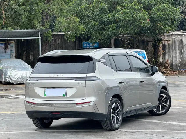 GAC Aion Y — Фото автомобиля 9