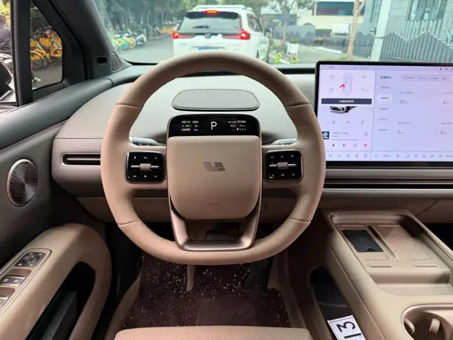 Li Auto i6 — Фото автомобиля 14