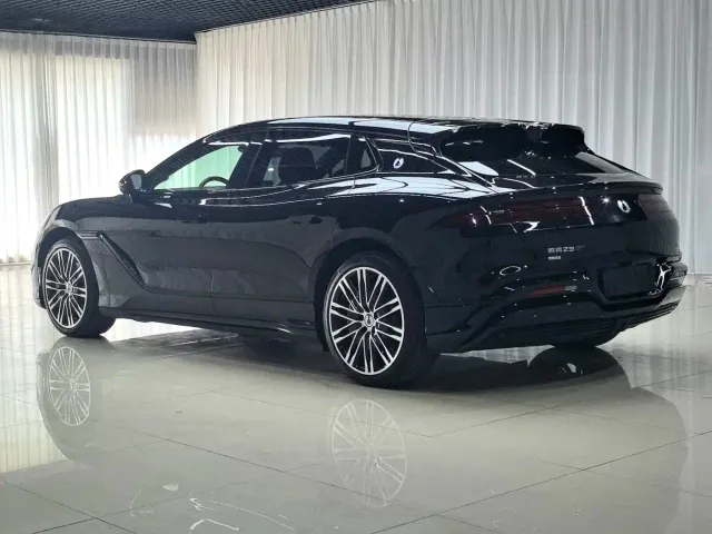 Denza Z9GT — Фото автомобиля 4