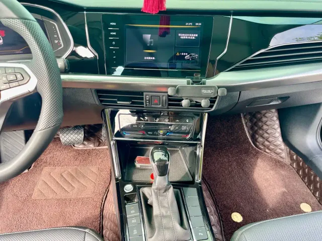 Volkswagen Passat — Фото автомобиля 15