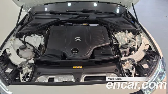 Mercedes-Benz E-Class — Фото автомобиля 6