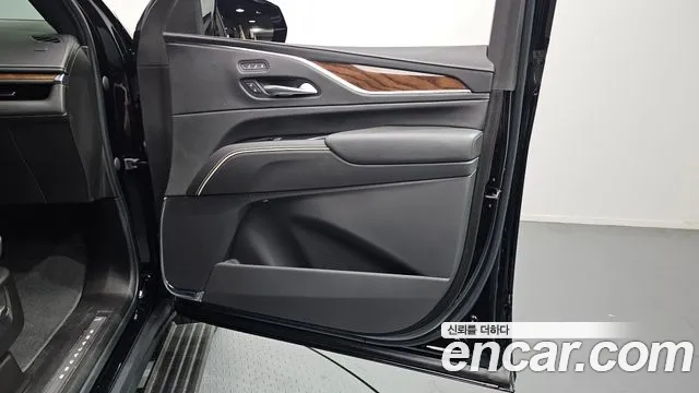 Cadillac Escalade Escalade 5 поколение — Фото автомобиля 21