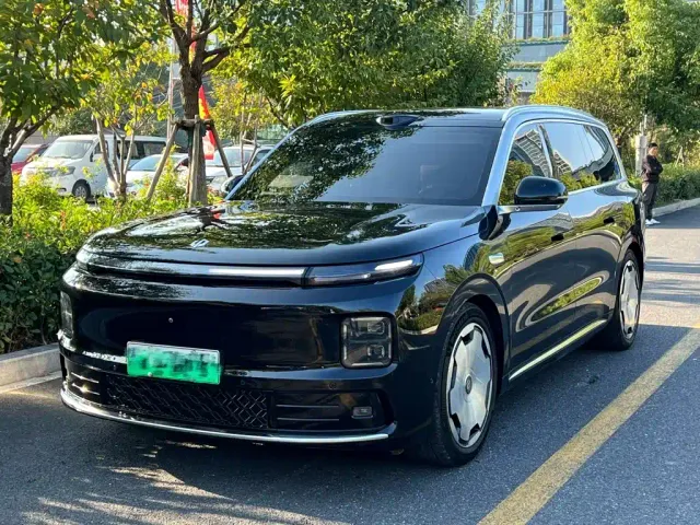 Фотография автомобиля — Leapmotor D Series