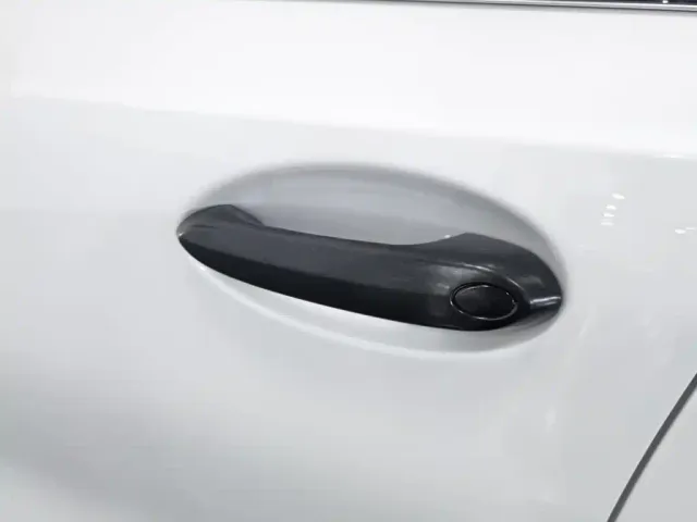 BMW 3 Series — Фото автомобиля 18