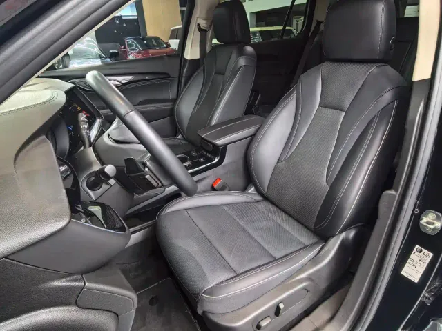 Buick Envision Plus — Фото автомобиля 10