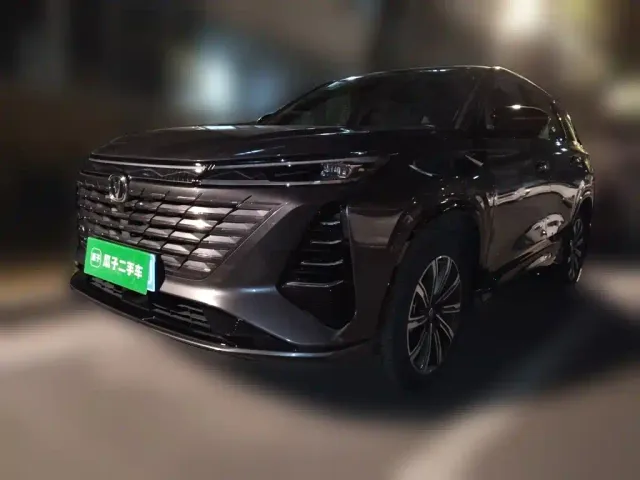 Changan CS75 Plus — Фото автомобиля 2
