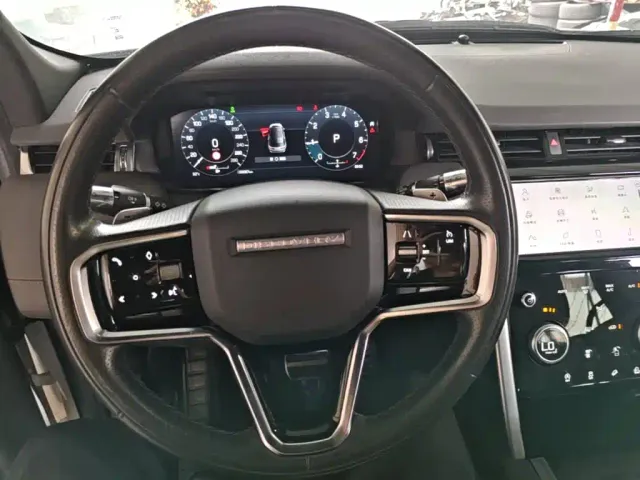 Land Rover Discovery Sport — Фото автомобиля 10