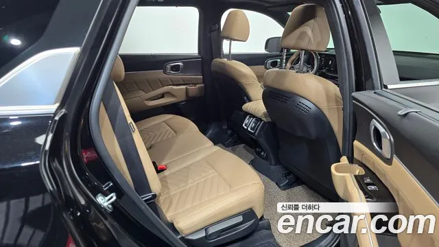 Kia Sorento Новый Sorento 4 поколение Бензин 2.5T 2WD — Фото автомобиля 10