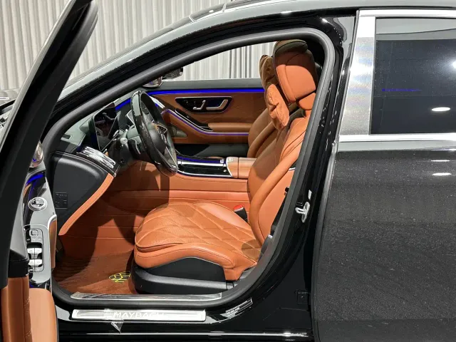 Mercedes-Benz Maybach S-Class — Фото автомобиля 11