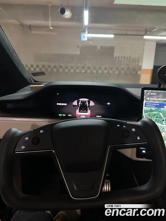 Tesla Model X — Фото автомобиля 7