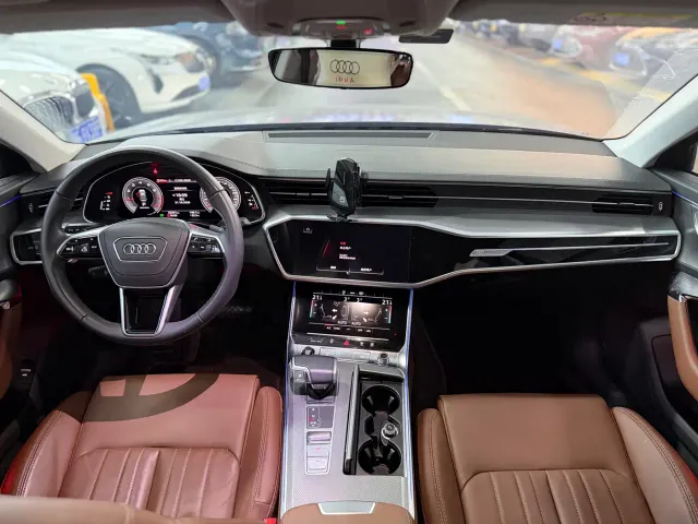 Audi A6L — Фото автомобиля 9