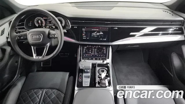 Audi Q8 55 TFSI quattro Premium — Фото автомобиля 7