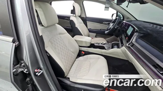 Kia Sportage Sportage 5-е поколение Бензин 1.6 турбо 2WD — Фото автомобиля 24