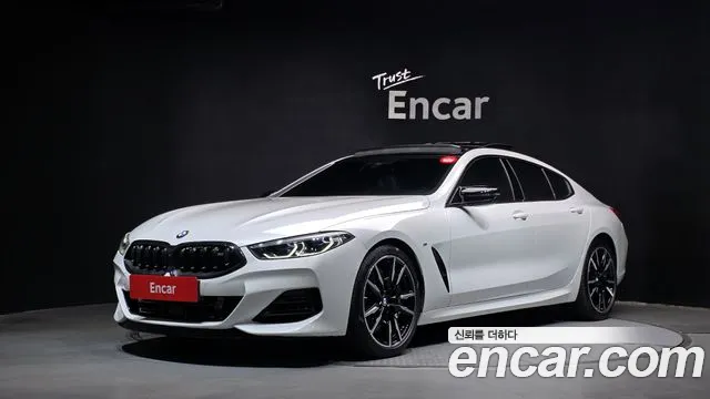 Фотография автомобиля — BMW 8 Series G15