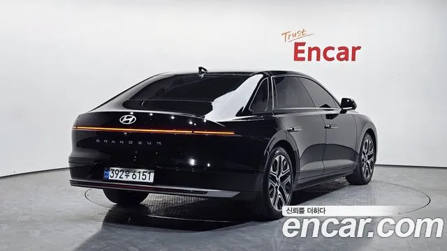 Hyundai Grandeur Grandeur (GN7) 2.5 Бензин 2WD — Фото автомобиля 2