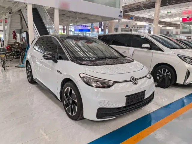 Volkswagen ID.3 — Фото автомобиля 3