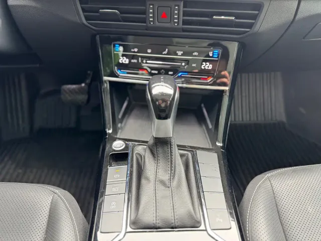 Volkswagen Passat — Фото автомобиля 18