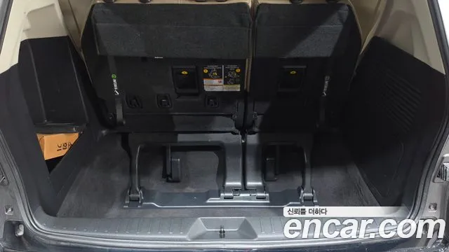 Toyota Sienna — Фото автомобиля 15