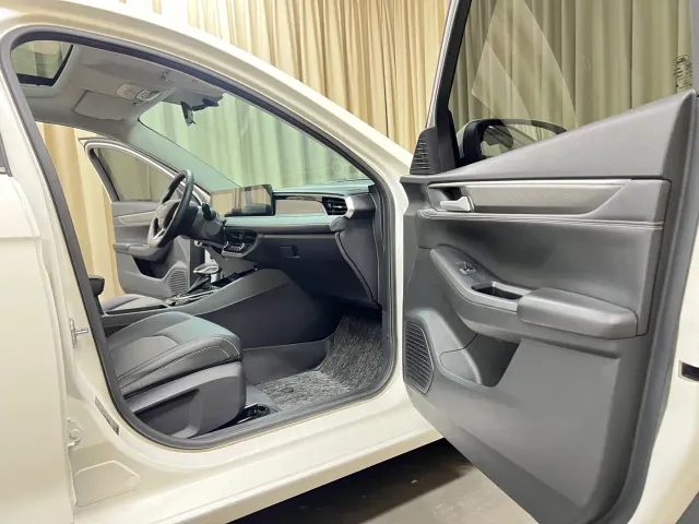 Ford Escort — Фото автомобиля 12