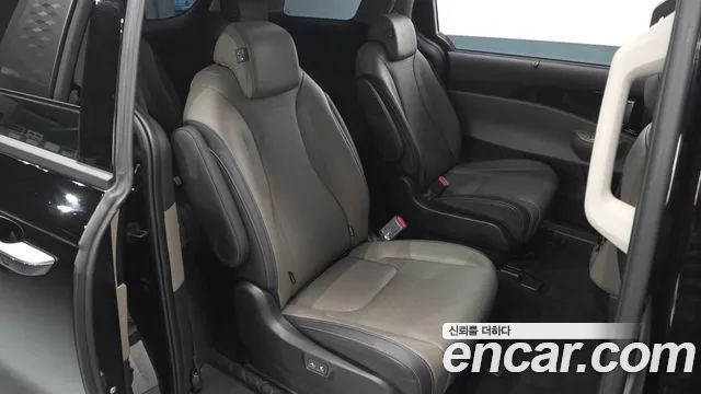 Kia Carnival 4th Gen — Фото автомобиля 17