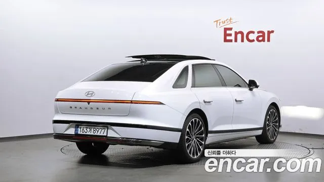 Hyundai Grandeur — Фото автомобиля 2