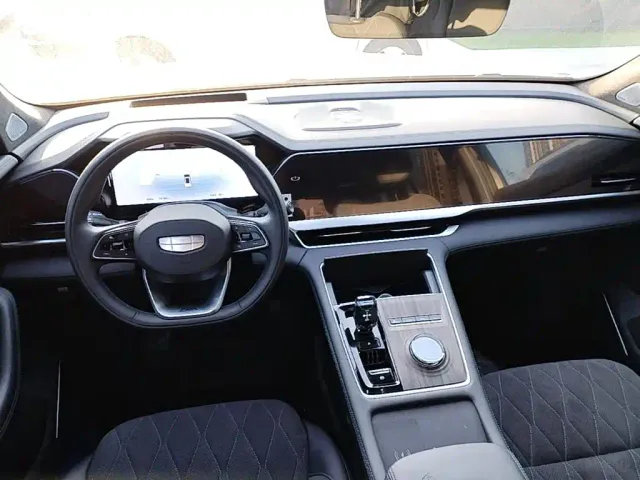 Geely Xingyue L — Фото автомобиля 9