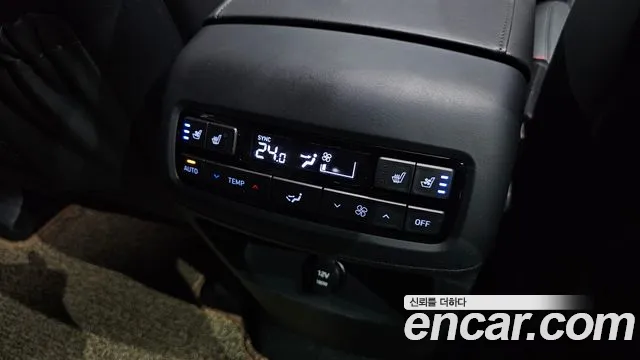 Hyundai Palisade Palisade Дизель 2.2 2WD — Фото автомобиля 24
