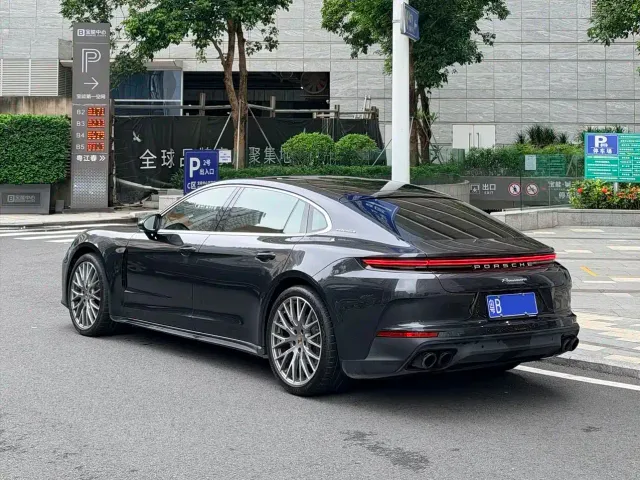 Porsche Panamera — Фото автомобиля 5