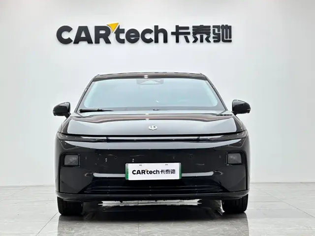 Leapmotor B01 — Фото автомобиля 7