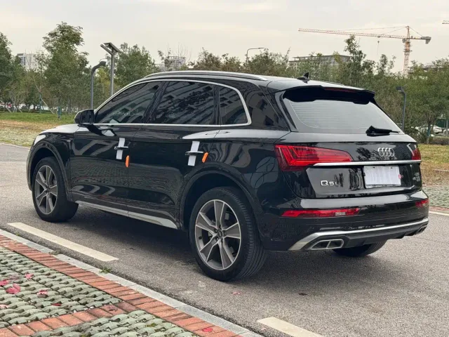 Audi Q5L — Фото автомобиля 4