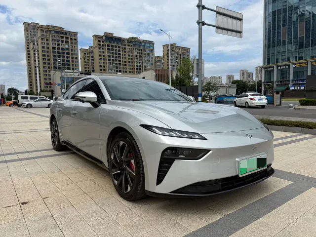 Dongfeng eπ 007 — Фото автомобиля 3