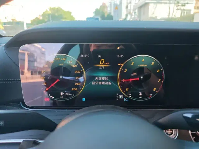 Mercedes-Benz E-Class — Фото автомобиля 13