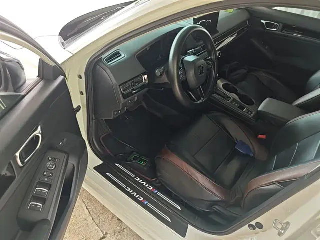 Honda Civic — Фото автомобиля 15