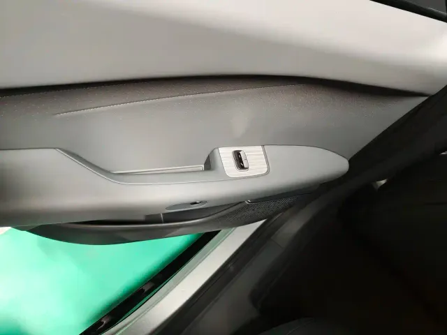Xpeng P7+ — Фото автомобиля 7