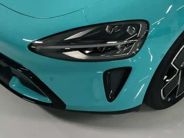 Xiaomi SU7 — Фото автомобиля 15