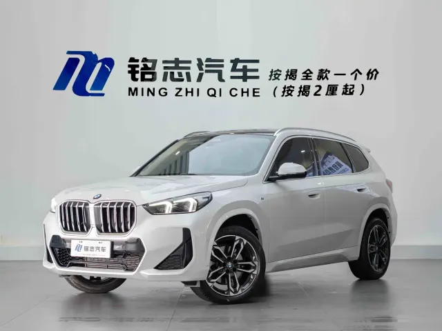 Фотография автомобиля — BMW X1
