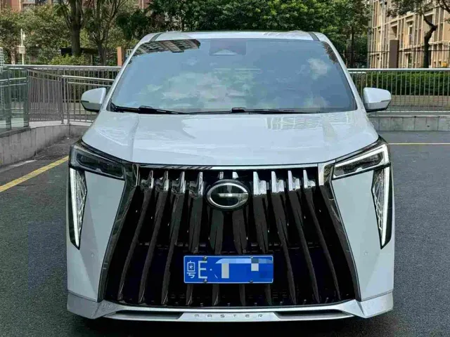 GAC Trumpchi M8 — Фото автомобиля 3