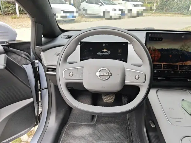 Nissan N7 — Фото автомобиля 6